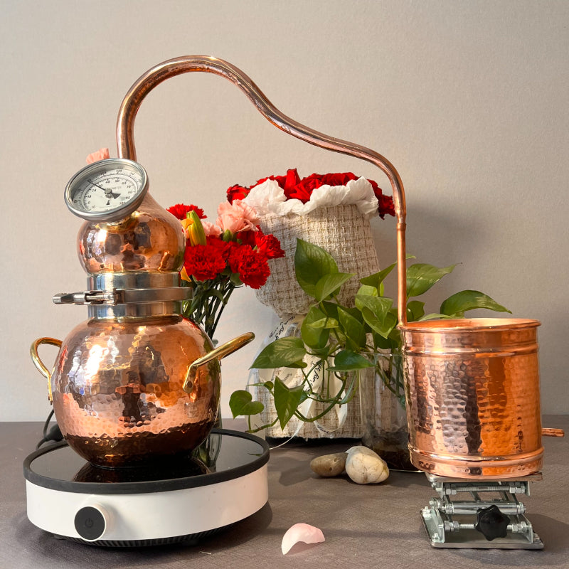 Household hydrolat essential oil traditional copper distiller